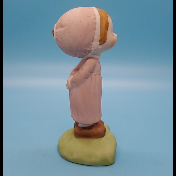 HALLMARK BETSEY CLARK Girl leaning in for a kiss 1979 - Picture 6 of 9